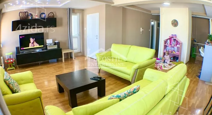 Četvorosoban stan | 4zida