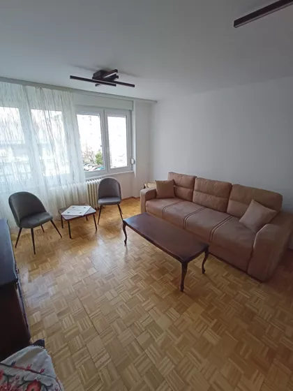 Vere Pavlović | 4zida.rs