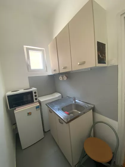 Crveni Krst Vračar | 4zida.rs