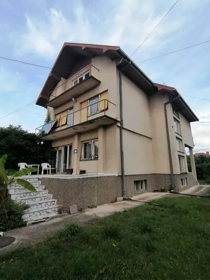 Javorska 15A | 4zida.rs