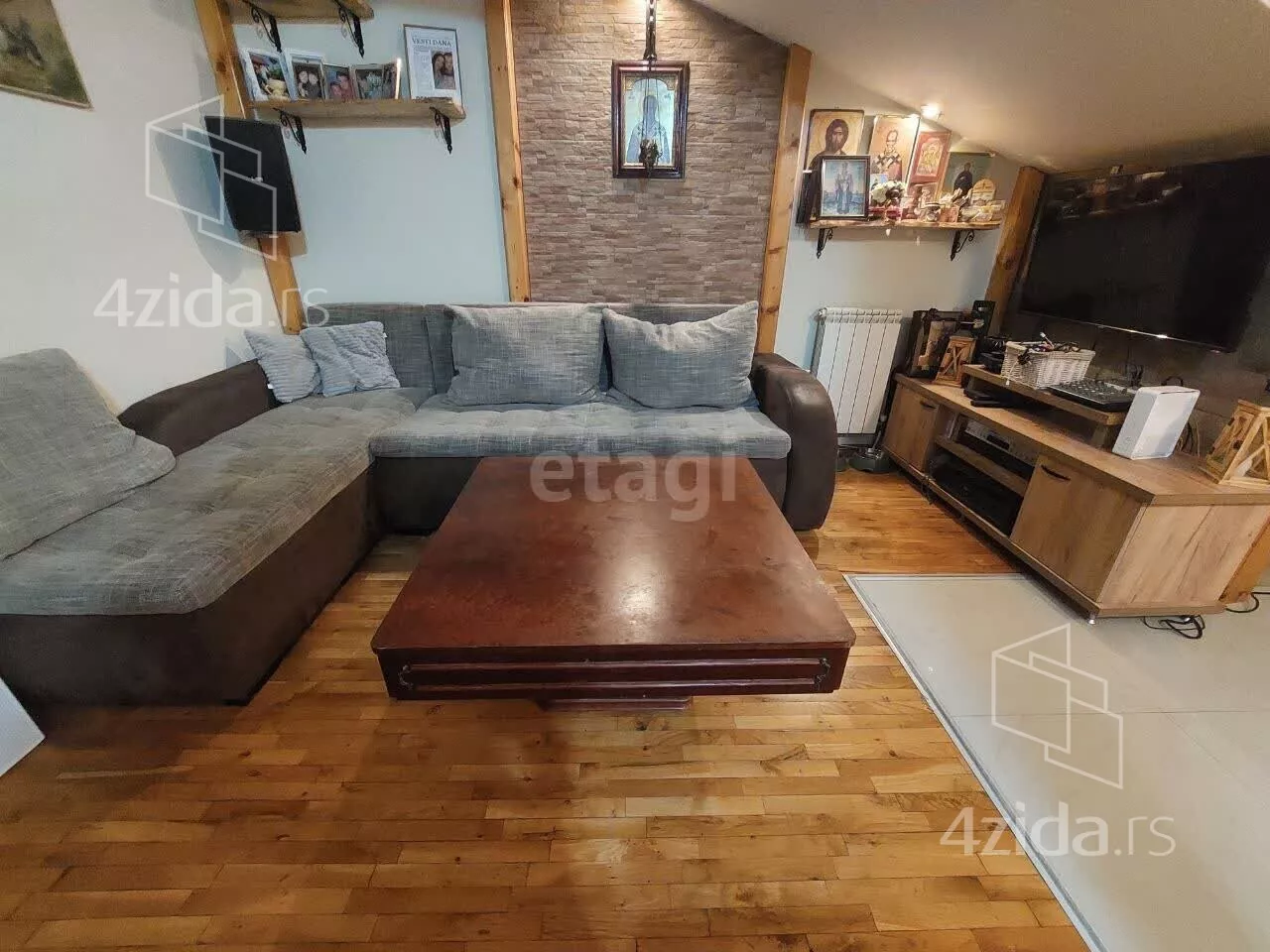 Trosoban stan | 4zida