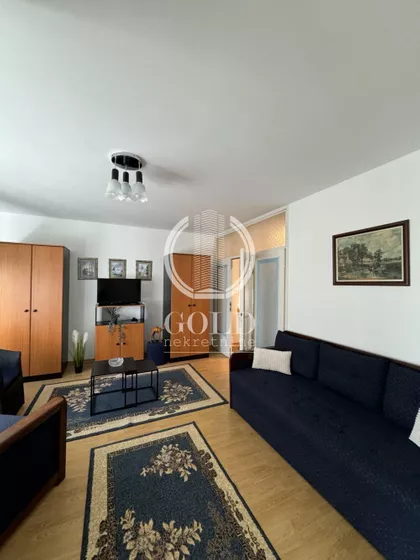 Pariske komune | 4zida.rs