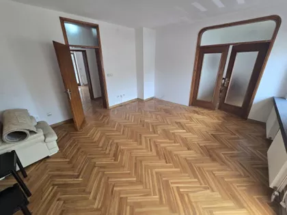 Vojvode Vlahovića | 4zida.rs