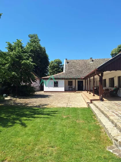 Begeč | 4zida.rs