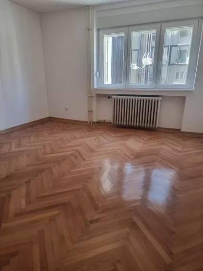 Gospodar Jevremova | 4zida.rs