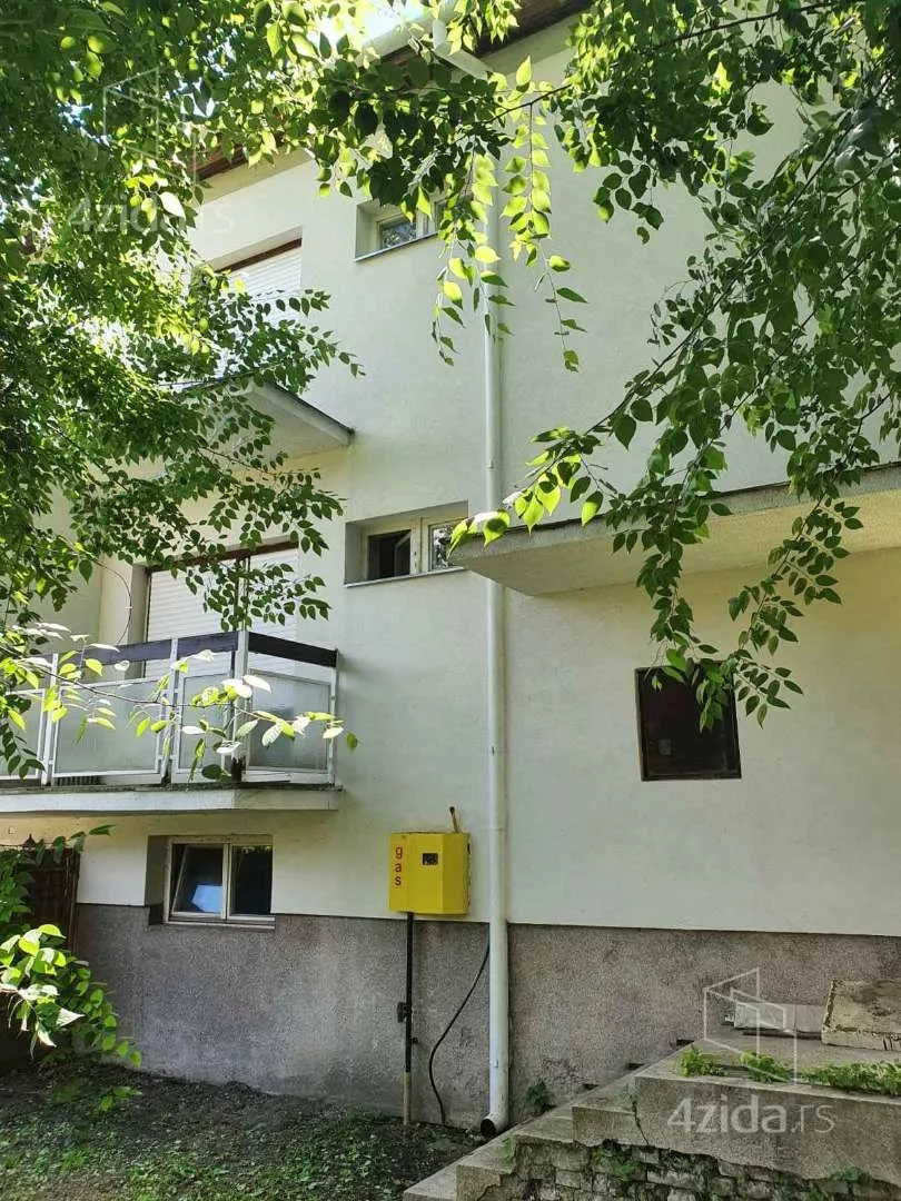 4-etažna kuća | 4zida