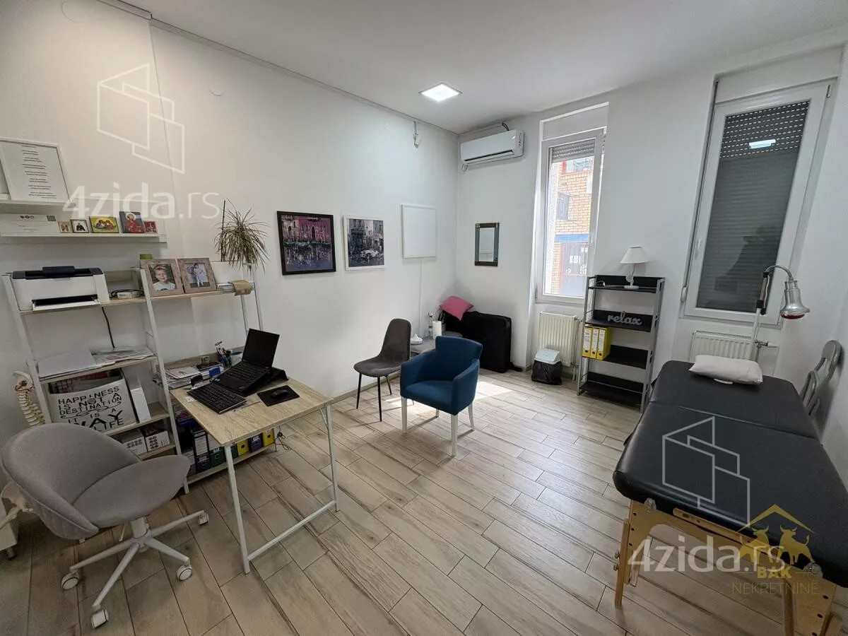 Poslovni prostor | 4zida