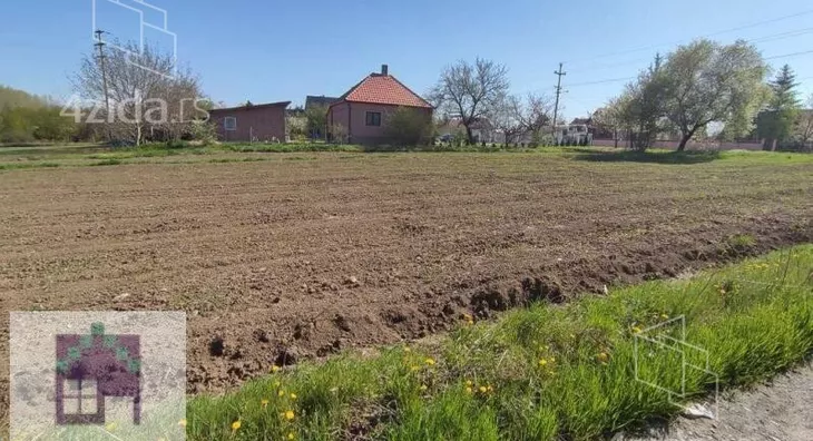 Plac | 4zida