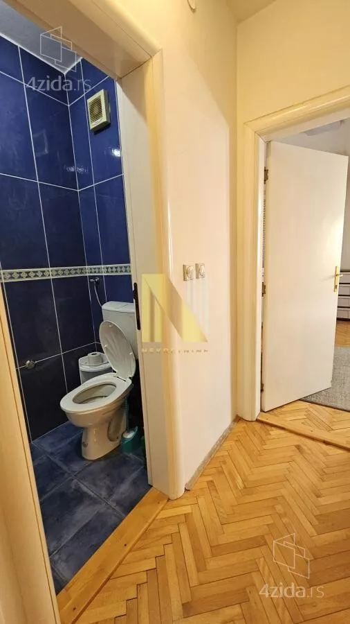 Četvoroiposoban stan | 4zida