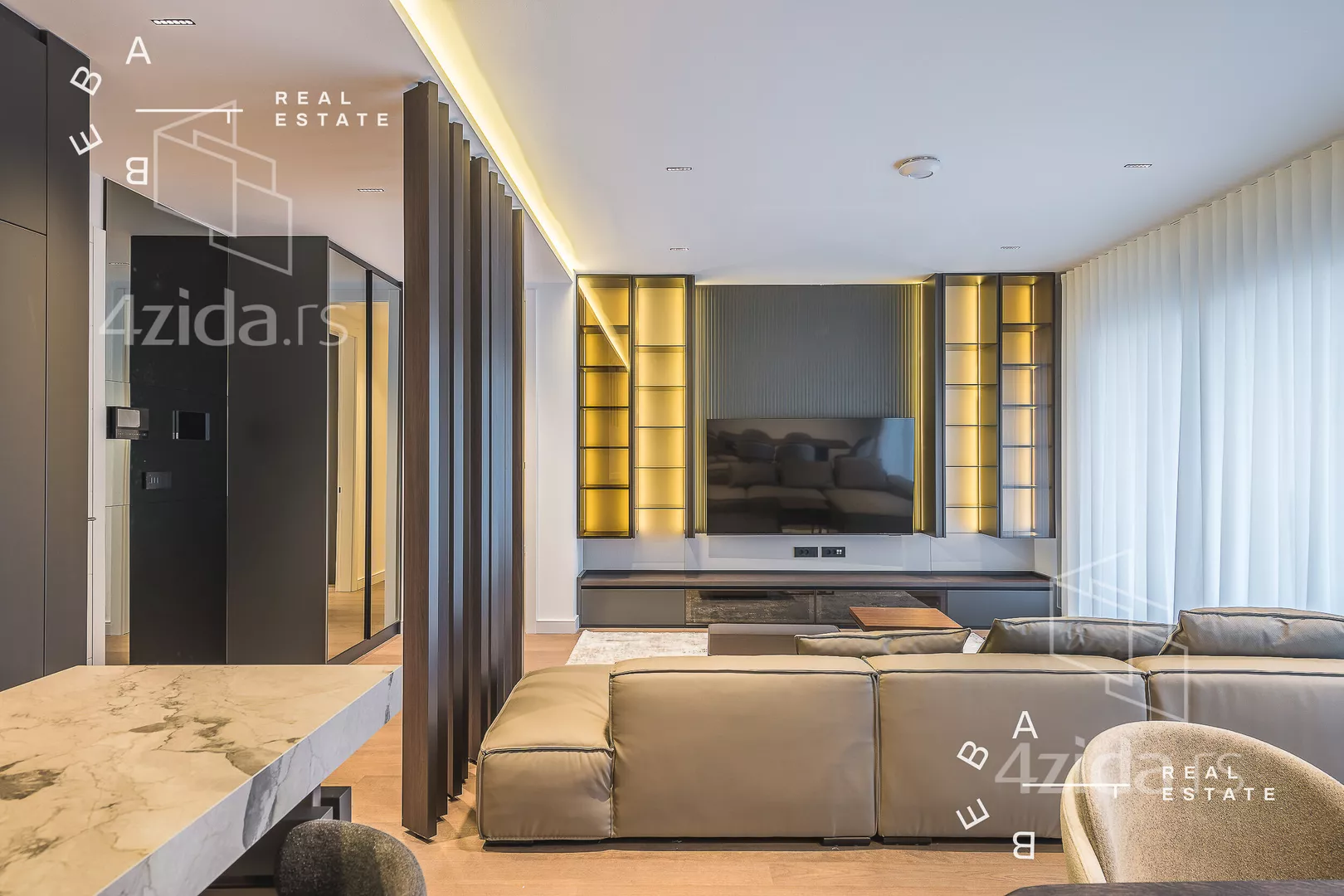 Četvorosoban stan | 4zida