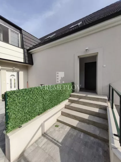 Mihaja Emineskua | 4zida.rs