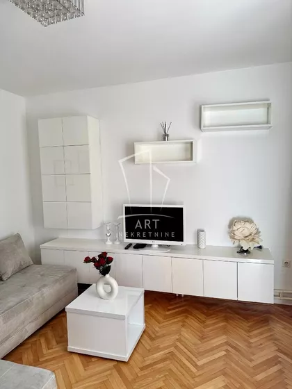 Arčibalda Rajsa | 4zida.rs