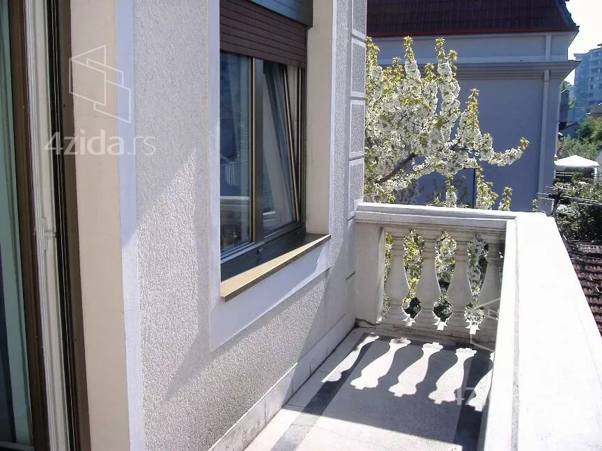 4-etažna kuća | 4zida