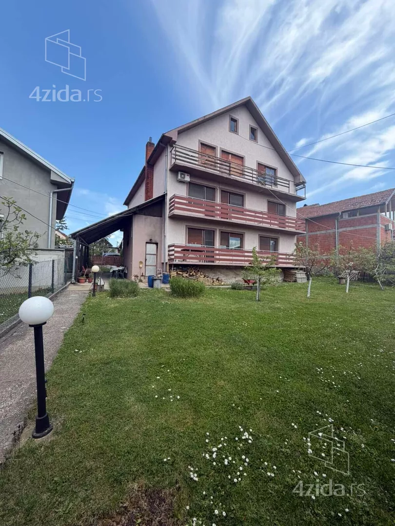 3-etažna kuća | 4zida