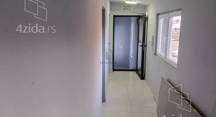 Šestosoban stan | 4zida