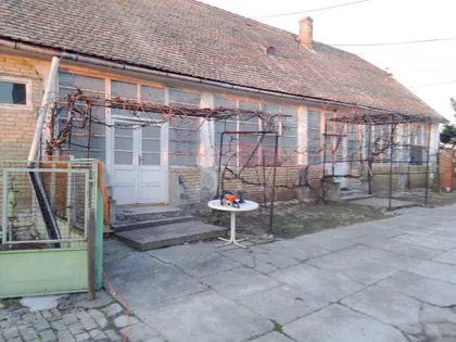 Bezdan | 4zida.rs