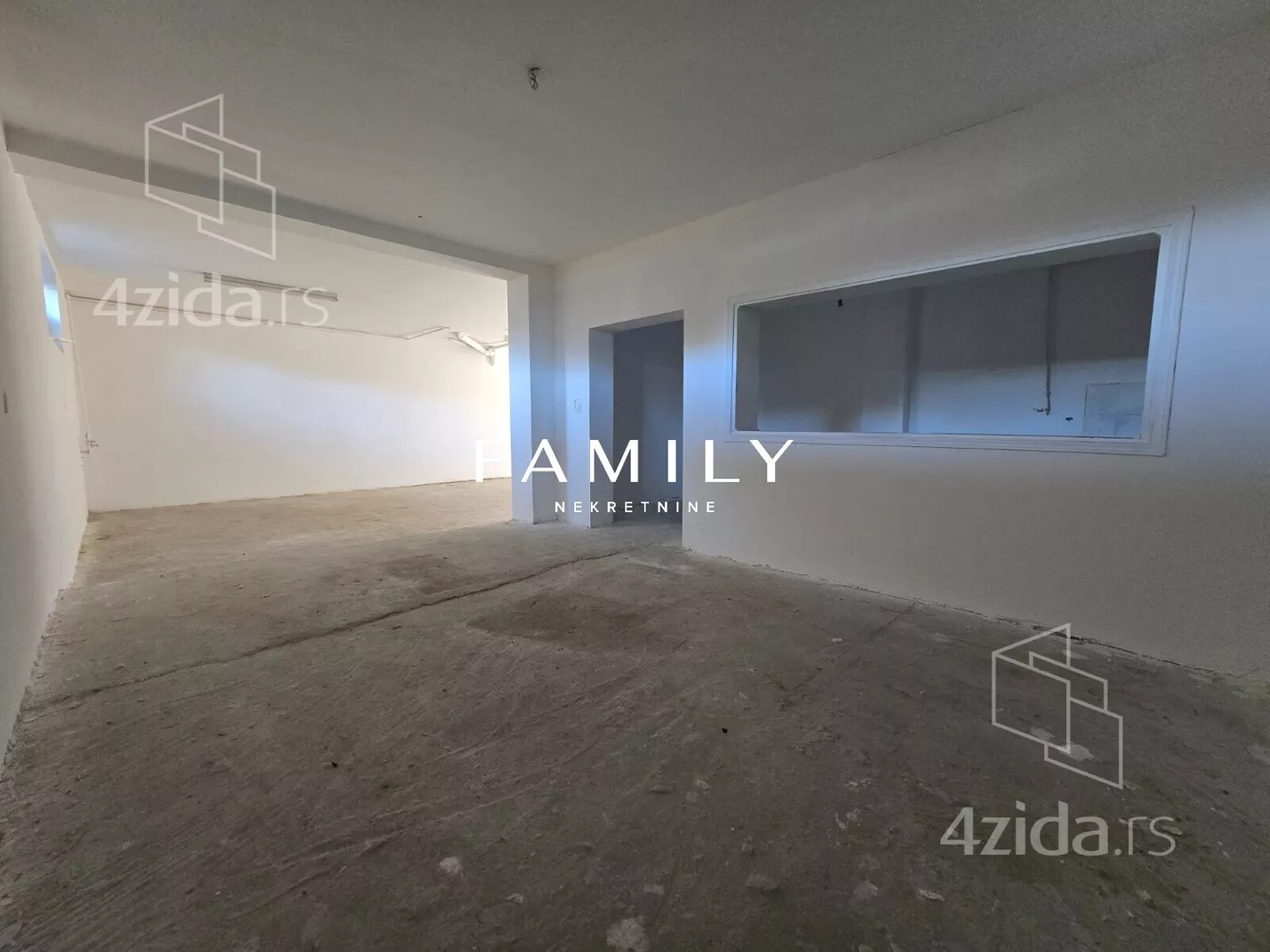 Poslovni prostor | 4zida