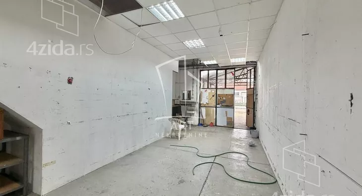 Poslovni prostor | 4zida