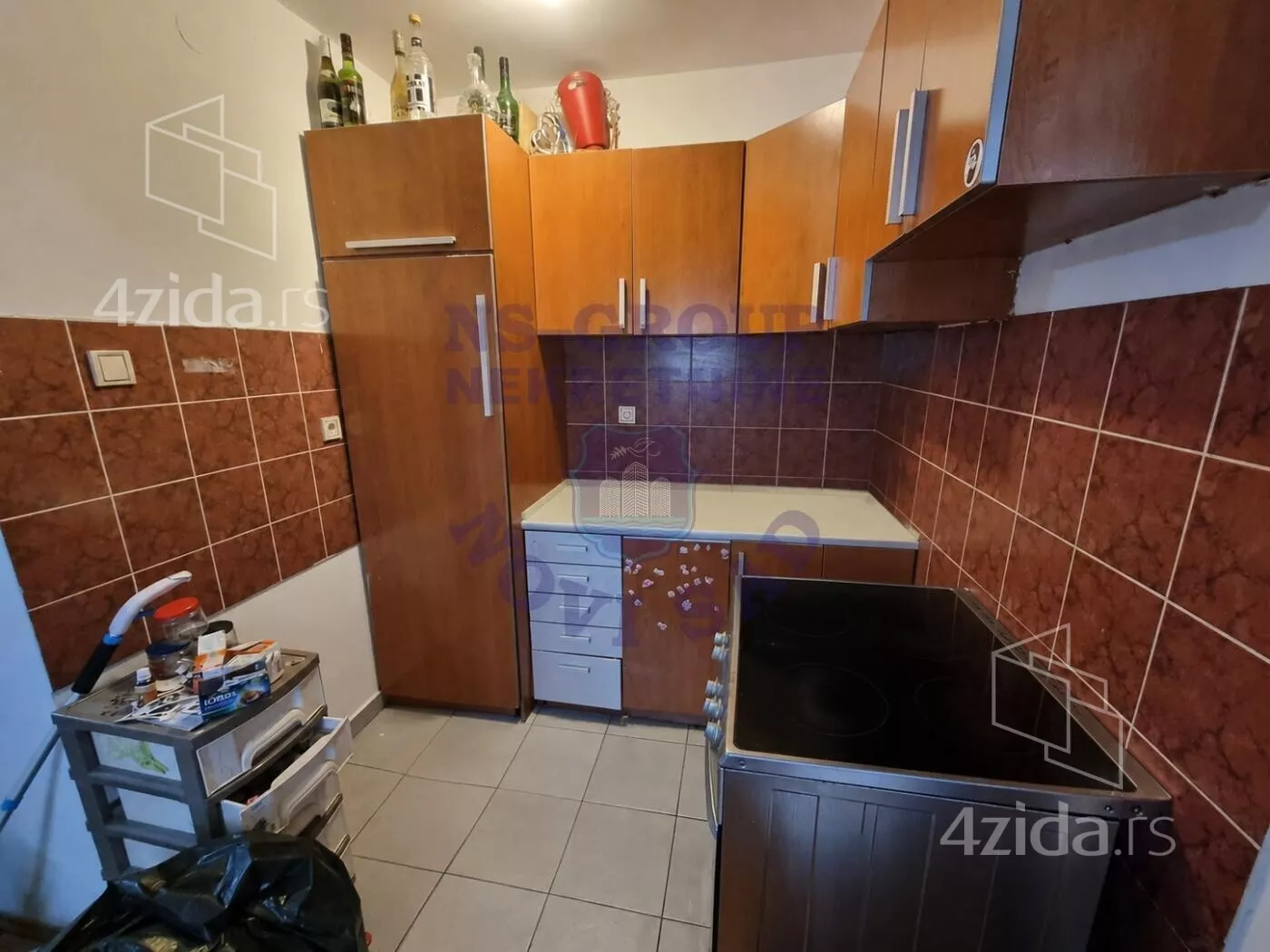 Šestosoban stan | 4zida