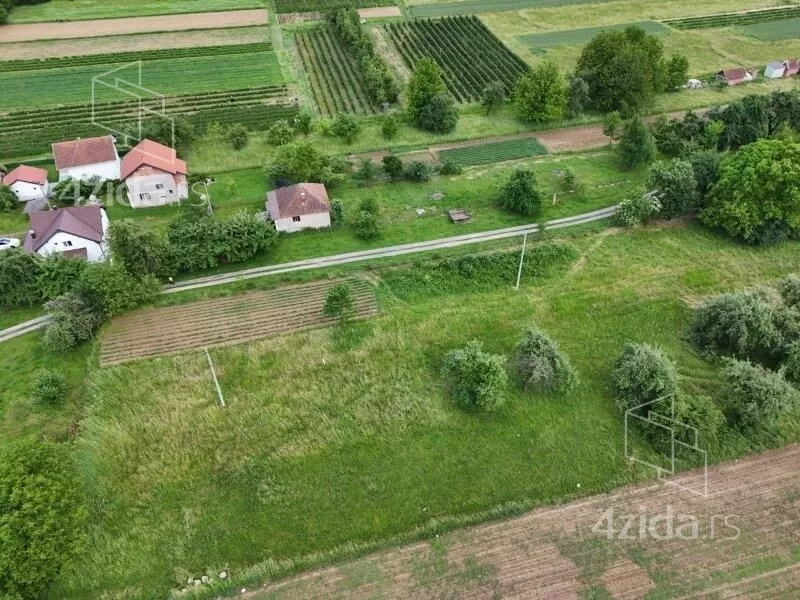 Plac | 4zida