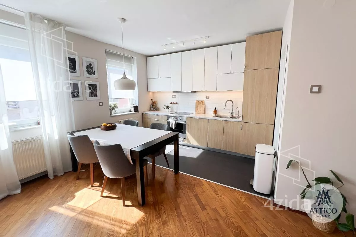 Četvorosoban stan | 4zida