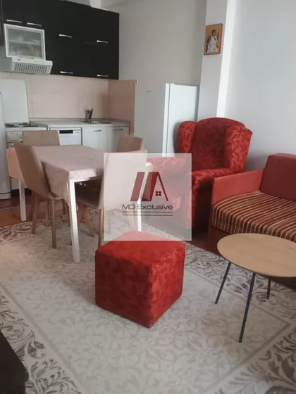 Gvozdićeva | 4zida.rs
