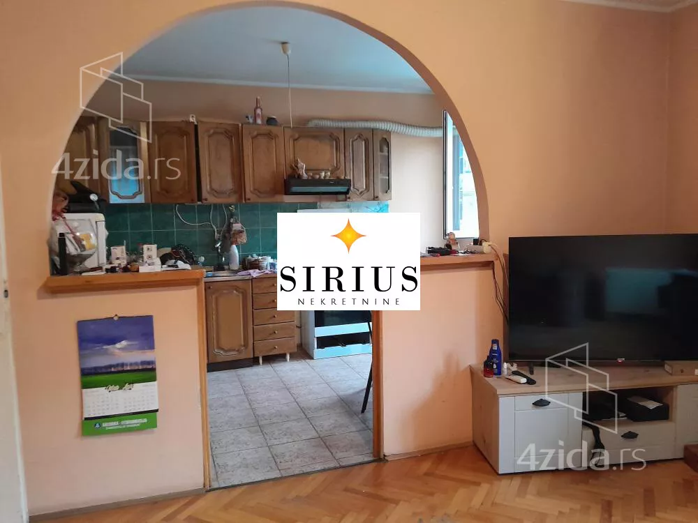 Troiposoban stan | 4zida