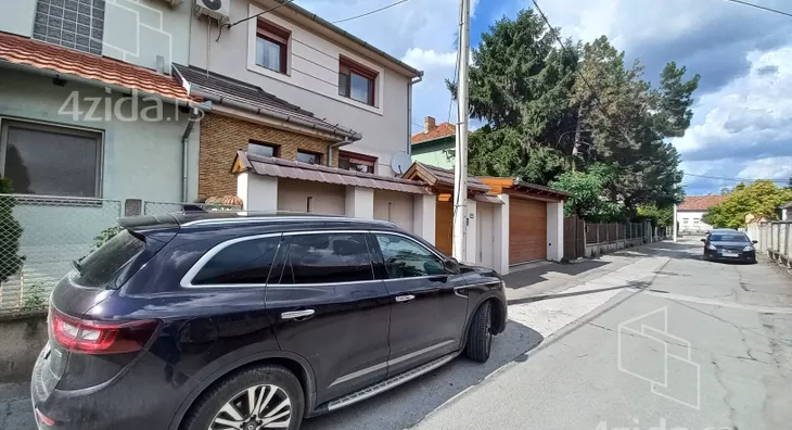 3-etažna kuća | 4zida
