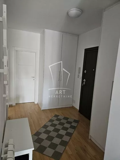 Cara Dušana | 4zida.rs