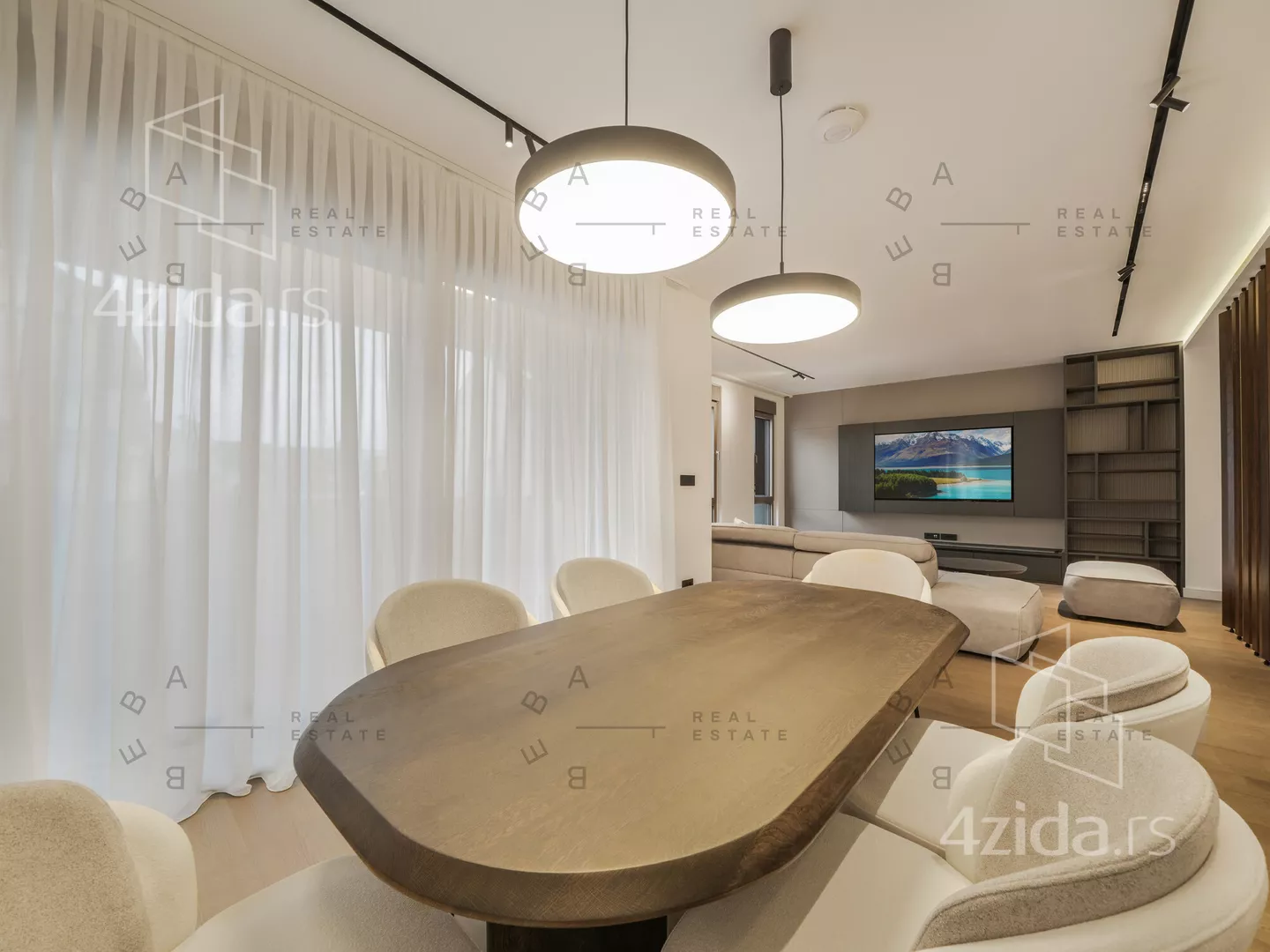 Četvorosoban stan | 4zida