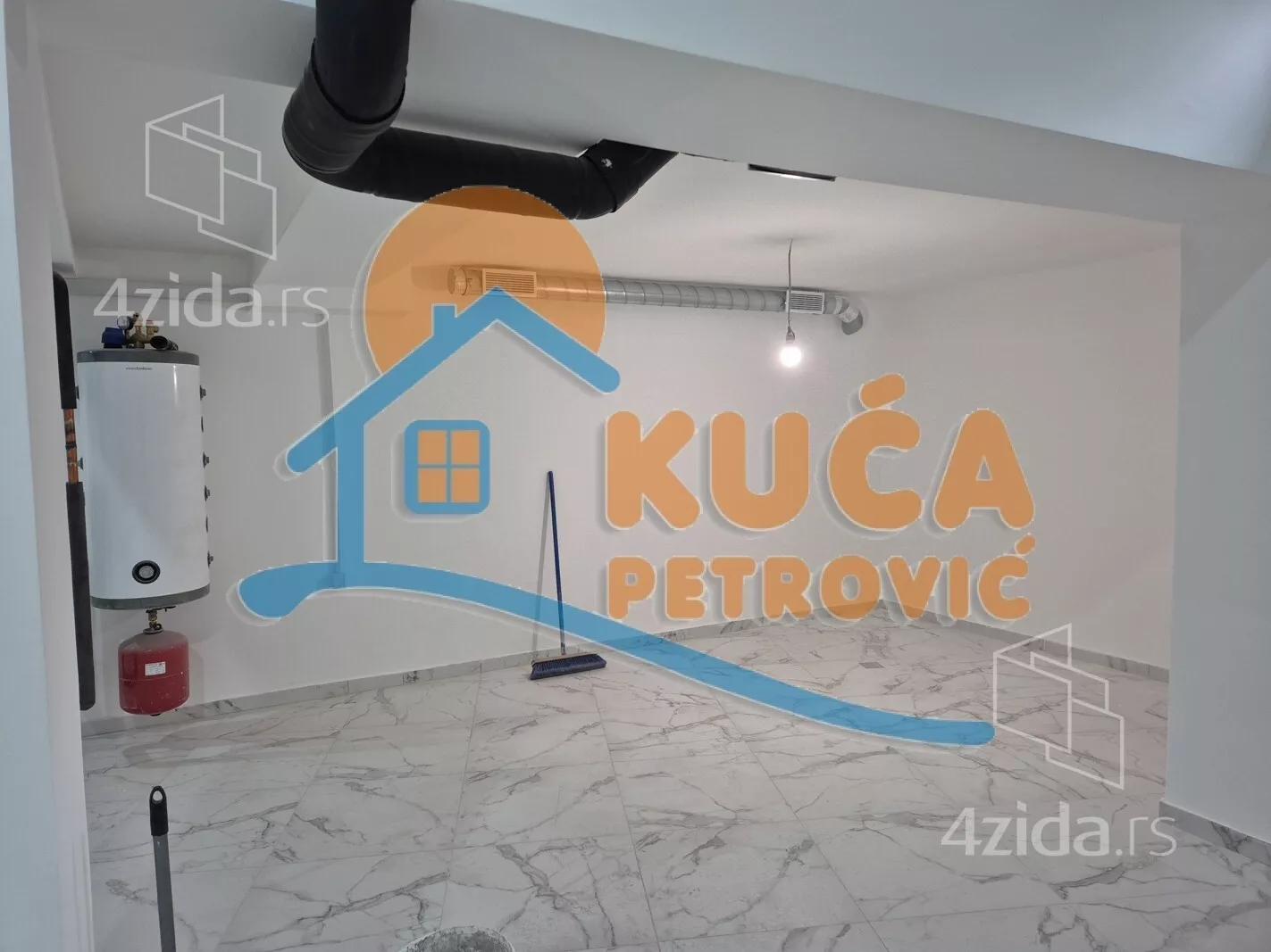 Lokal | 4zida