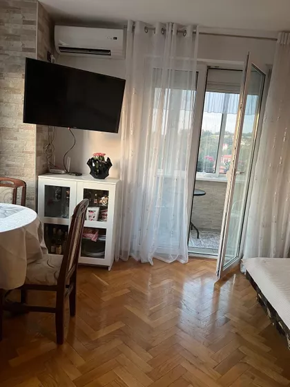 Nemanjina 24 | 4zida.rs