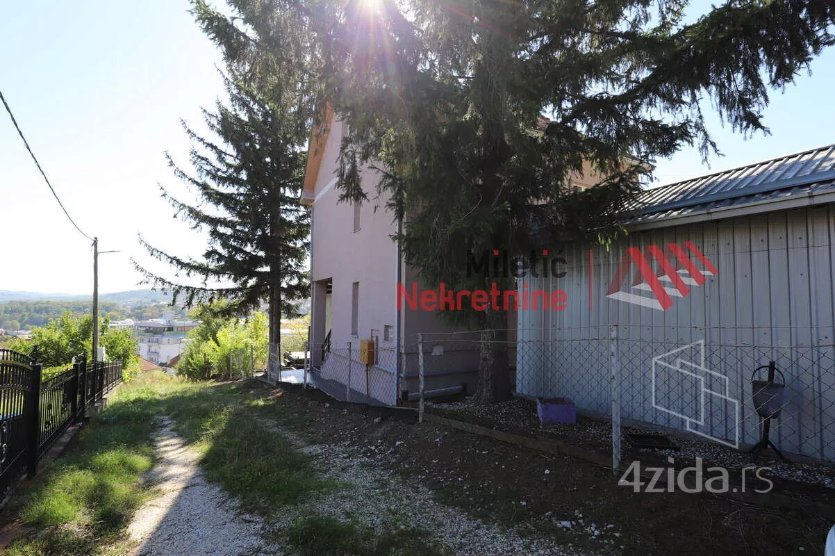 3-etažna kuća | 4zida