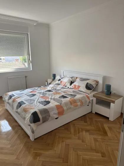Vuka Karadžića | 4zida.rs