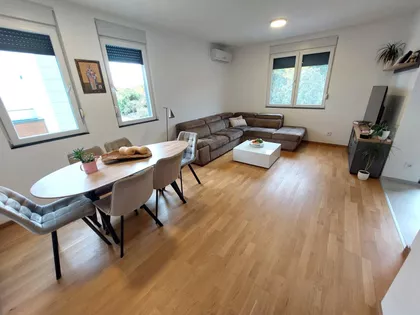 Alibegovac | 4zida.rs