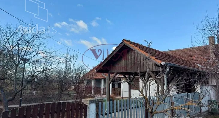 Plac | 4zida