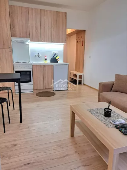 Jovana Bijelića | 4zida.rs