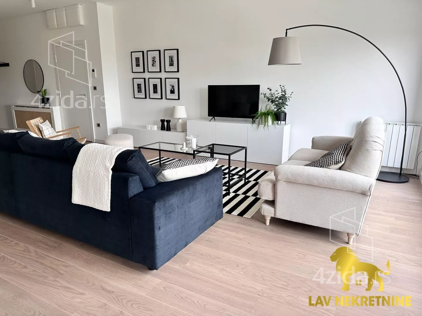 Četvorosoban stan | 4zida