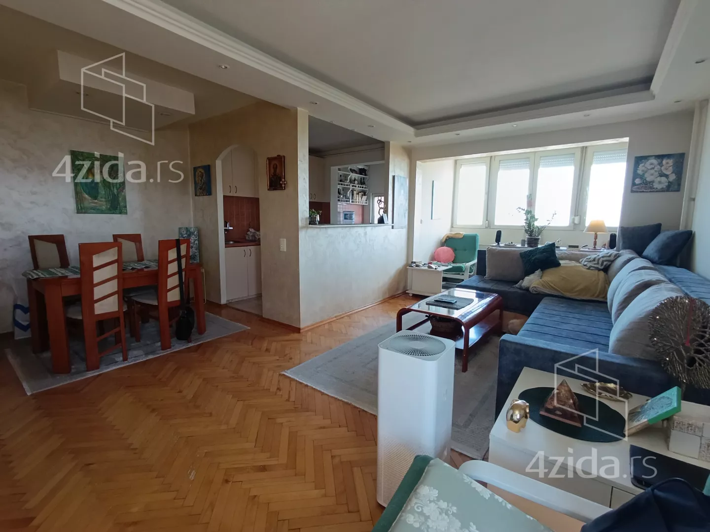 Troiposoban stan | 4zida