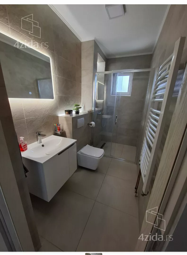 3-etažna kuća | 4zida