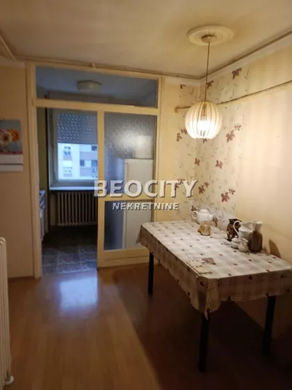 Bate Brkića | 4zida.rs