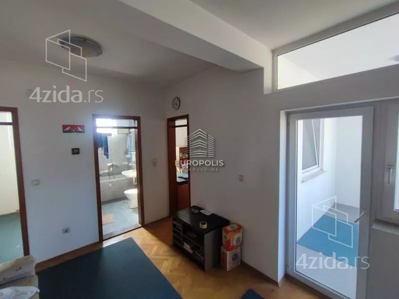 4-etažna kuća | 4zida