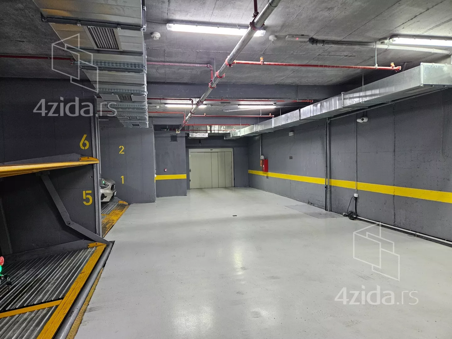 Garaža | 4zida