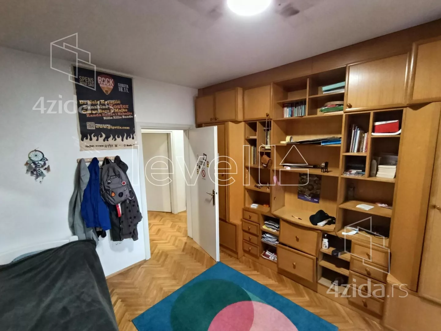 Troiposoban stan | 4zida