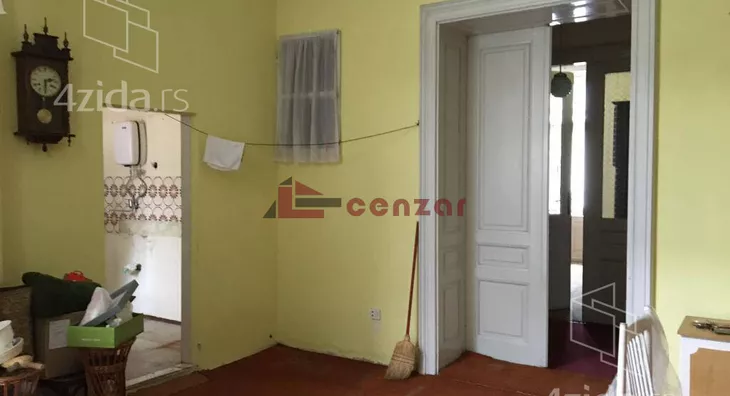 Četvoroiposoban stan | 4zida