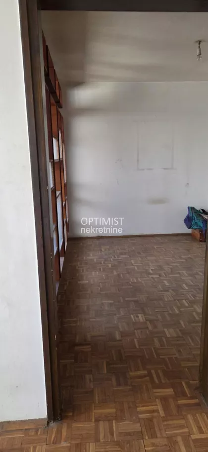 Ustanička | 4zida.rs
