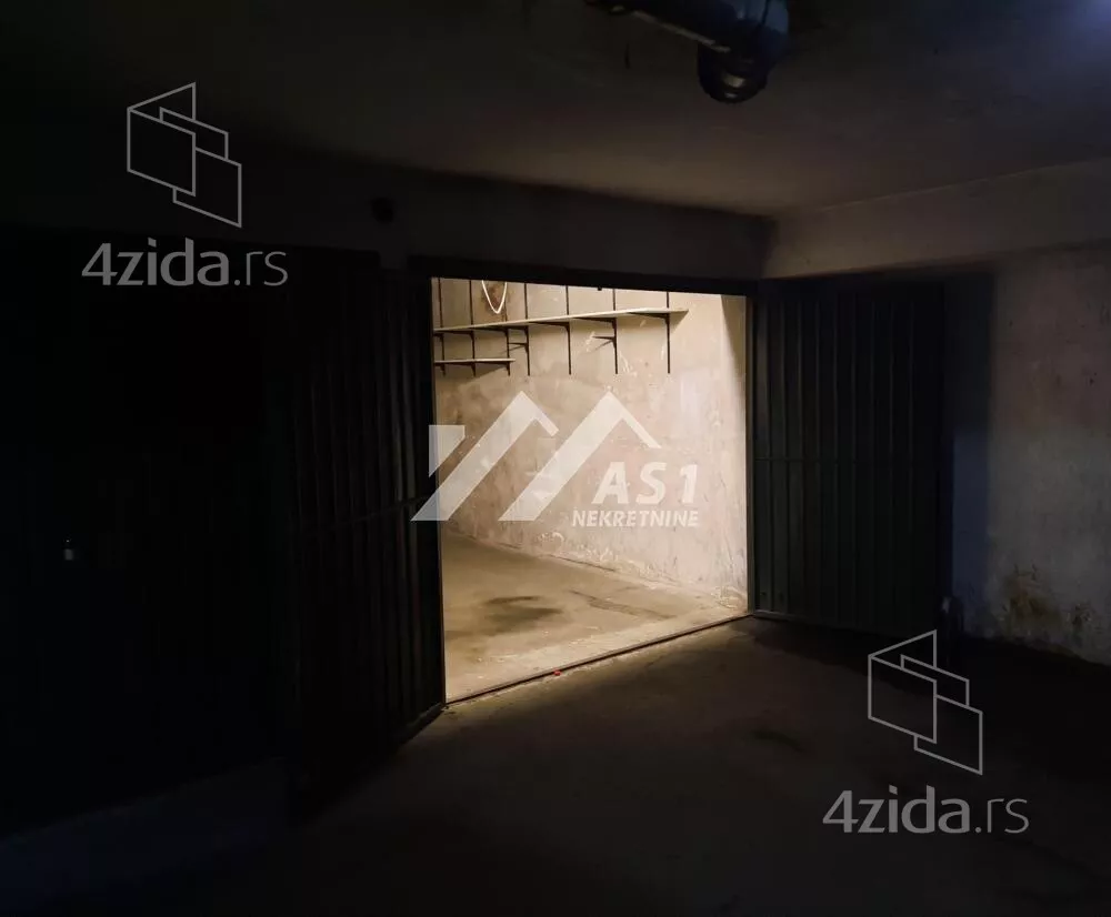 Garaža | 4zida