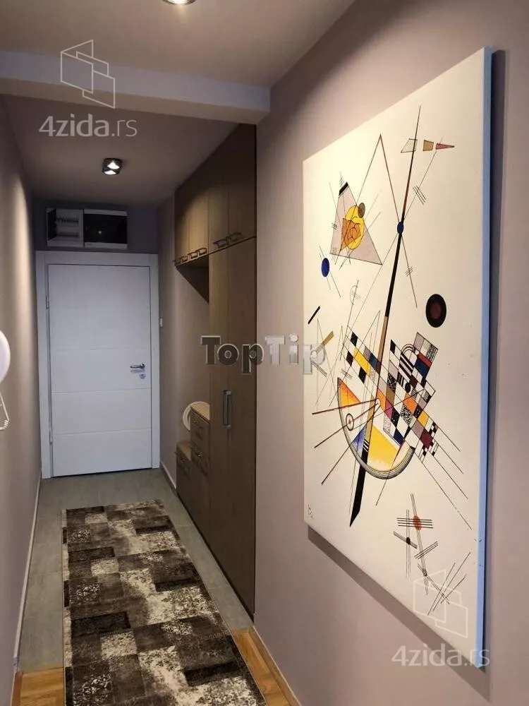 Troiposoban stan | 4zida