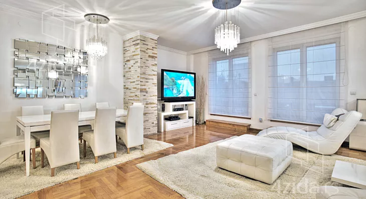 Petosoban stan | 4zida