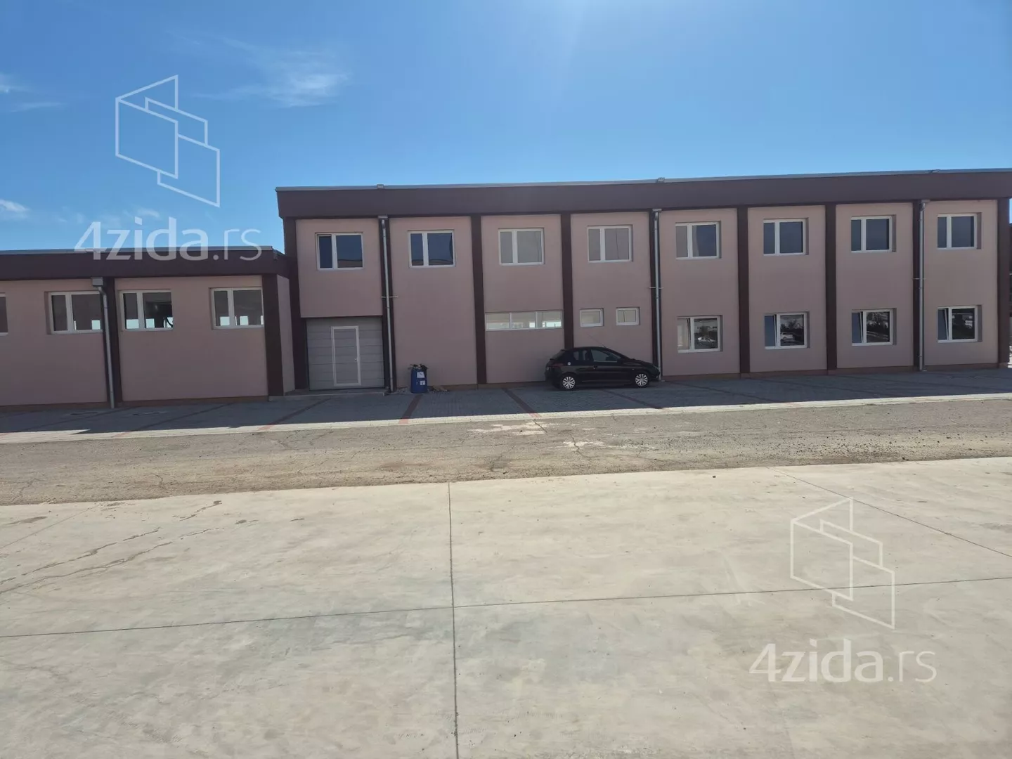 Poslovni prostor | 4zida